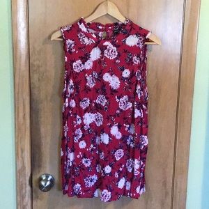 Torrid sleeveless top